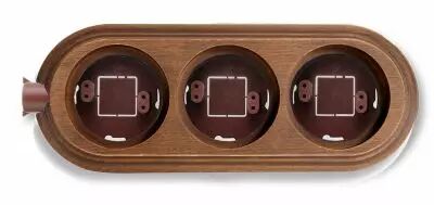 Socle 3 elements verticale avec 1 trou en h�tre vielli de la collection Garby de Fontini (30823212)