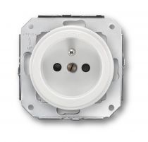 Prise 2P+T en plastique blanc de la collection Garby Colonial de Fontini (31208052)