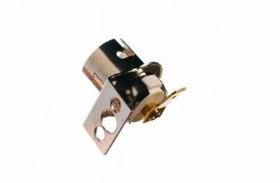 Douille m�tallique pour lampe BA15s 24V 8A, cosse faston 6,35mm, avec patte � 90� (126964)