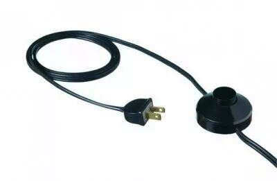 Cordon 3,5 m�tres avec fiche 2 p�les US, interrupteur � pied � 1,5m de la fiche, c�ble SPT2 AWG18, noir (140027)