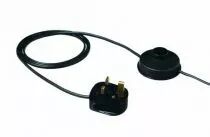 Cordon 4m avec fiche anglaise 2 pôles et interrupteur à pied à 1,5m de la fiche, méplat 2x0,75mm2, dégainé 21mm dénudé 7mm, noir
