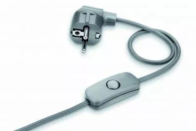 Cordon 2,7 m�tres avec fiche 2 p�les+terre, inter.� main � 1,2m de la fiche, rond 3x0,75mm2, d�gain� 21mm d�nud� 7mm, blanc (140