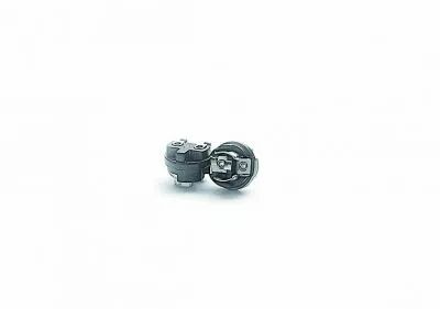 Pastille de douille E14 thermoplastique pour c�ble rigide ou souple, connexions � vis (140225)