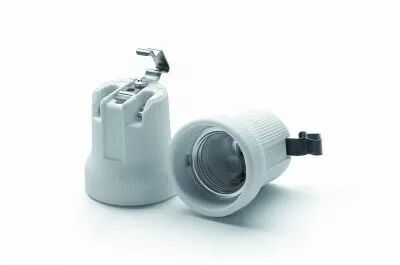Douille porcelaine pour E27, 250/5000V 4A T270�C, pour c�ble 0,5 � 2,5 mm�,  avec �querre � ressort (140502)