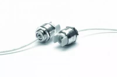 Douille R7S st�atite,corps aluminium, 250V 6A T350�C, IP20 c�ble silicone 0,75mm� longueur 250mm, double isolation (141016)