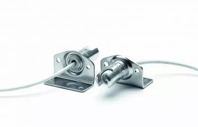 Douille R7S st�atite, corps aluminium, 250V 6A T250�C, montage avec �querre m�tallique coud�e entraxe pr�d�fini, fixation par vi