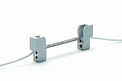 Douille R7S 118mm, st�atite avec �trier 250V 4A T250�C, �querre acier, c�ble silicone 0,75mm� T180�C 250mm, fixation par vis M4 
