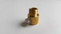 Serre-câble ext. avec raccord fileté mâle M 10x1 7mm,  laitonné, pour câble plat ou rond H03/H5VV-F, avec vis d'arrêt transparen