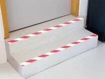 Bande antid&eacute;rapante 5cm x 5m - rouge/blanc (PT-AS5X5RW)