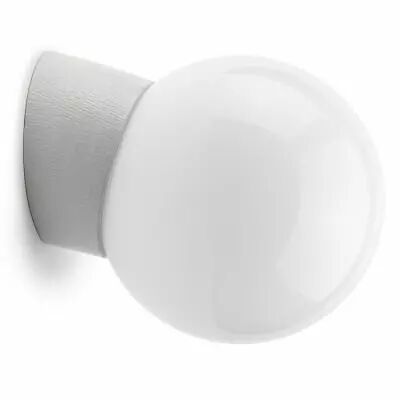 Applique en porcelaine stri�e avec verrerie globe opale, Taille L