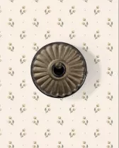 Bouton poussoir Dimbler en porcelaine noire avec d&ocirc;me charlotte bronze ancien et manette laiton vieilli