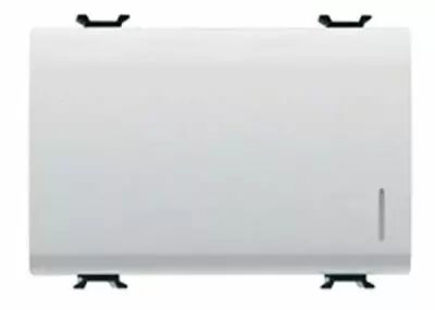 Bouton-poussoir unipolaire 250v ac - na 16a � voyant - localisation - 3 modules - blanc - chorus