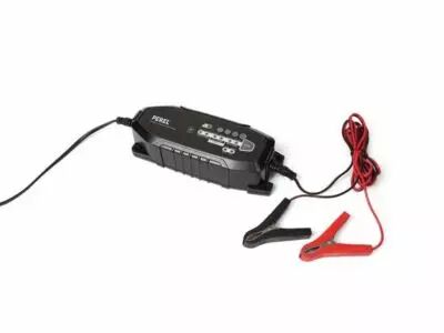 CHARGEUR INTELLIGENT POUR BATTERIE DE V�HICULE - 6 V / 12 V - 3.8 A (AC38)