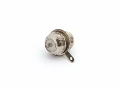 Connecteur n femelle, a souder, pour chassis (CN02)