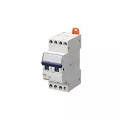 Disjoncteur magn�tothermique compact - 3p courbe c 13a 230v 6000a (en60898) 10ka (en60947-2) / 400v 6000a (en60898) 6ka (en60947