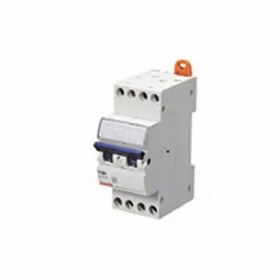 Disjoncteur magn�tothermique compact - 4p courbe c 13a 230v 6000a (en60898) 10ka (en60947-2) / 400v 6000a (en60898) 6ka (en60947