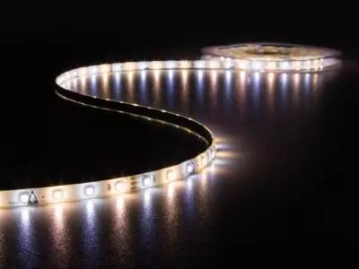 ENSEMBLE DE FLEXIBLE LED, CONTR�LEUR ET ALIMENTATION - 300 LED - 5 m - 12 VCC - BLANC CHAUD & BLANC NEUTRE