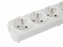 Multiprise &Agrave; 8 Prises Avec Interrupteur & Protection Contre Les Surcharges - Blanc (EWS8W)