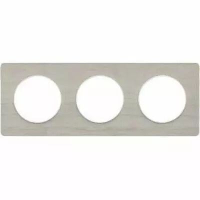 Odace touch, plaque noyer avec liser� blanc  3 postes horiz./vert. 71 mm