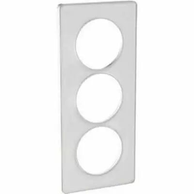 Odace touch, plaque translucide blanc 3 postes verticaux entraxe 57 mm