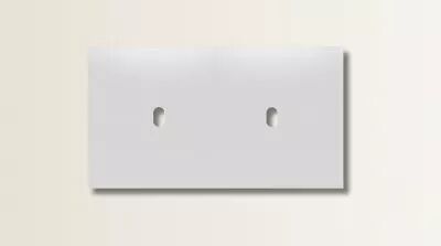 Plaque de finition double en aluminium peint blanc pour m�canismes � leviers - Font Barcelona 5.1, BRIDGE