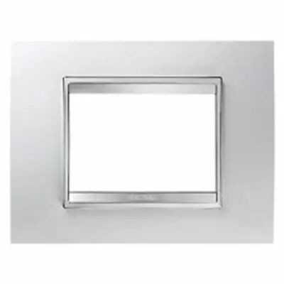 Plaque lux rectangulaire  - en technopolym�re - 3 modules - blanc cr�me - chorus