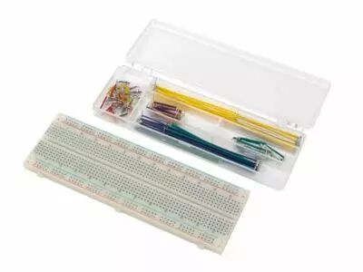 Platine d\'exp�rimentation sans soudure - 830 points de connexion + fils de raccordement - 140 pcs (VTBB1N)