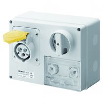 Prise fixe horizontale avec interrupteur de blocage - avec fond protégée - 2p+t 16a 110 v 4h cbf - ip44 (GW66023)