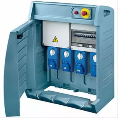 Q-box 4-63 avec bornier d\'alimentation - c�bl� - 3 prises 2p+t 16a + 1 prises 2p+t 32a - ip55