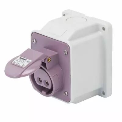 Socle de prise en saillie � 10� prot�g� - 2p 16a 24v s.r. (GW62456)